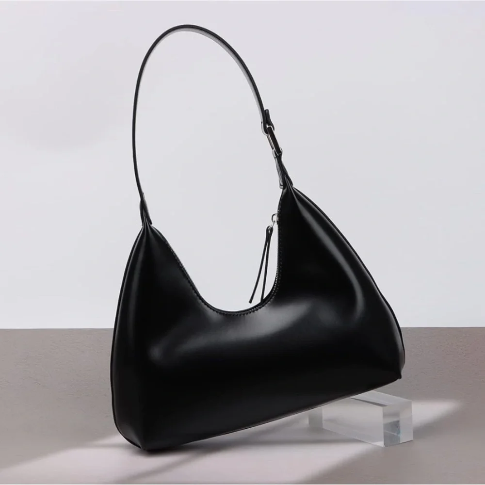 Women’s Black Shoulder Strap HOBO Bag